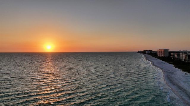 415 L AMBIANCE DRIVE E507, Longboat Key, FL 34228