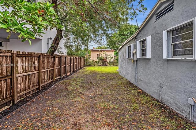 2636 SW 29th Ct, Miami, FL 33133