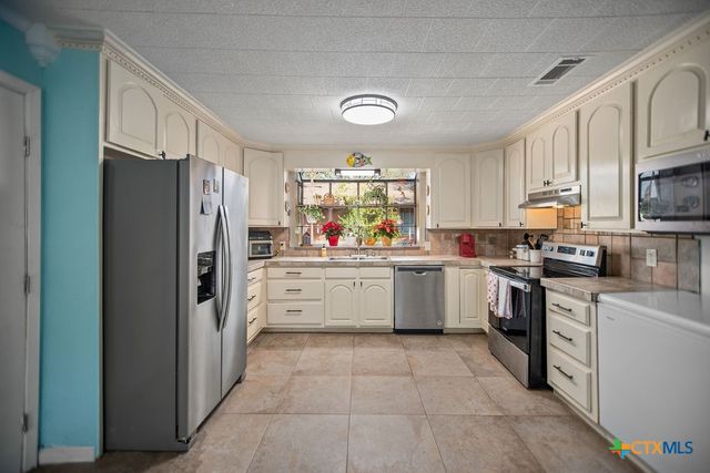 1315 Jackson Street, Port Lavaca, TX 77979