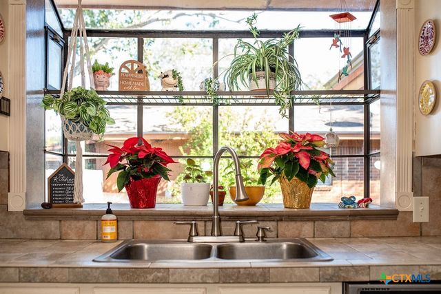 1315 Jackson Street, Port Lavaca, TX 77979