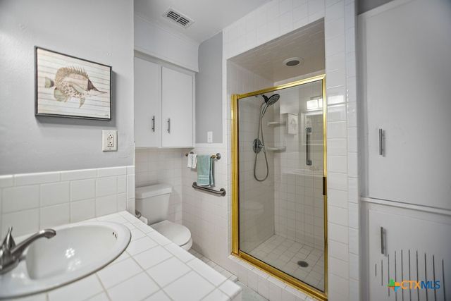 1315 Jackson Street, Port Lavaca, TX 77979