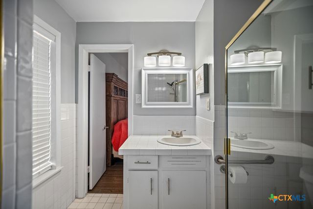 1315 Jackson Street, Port Lavaca, TX 77979