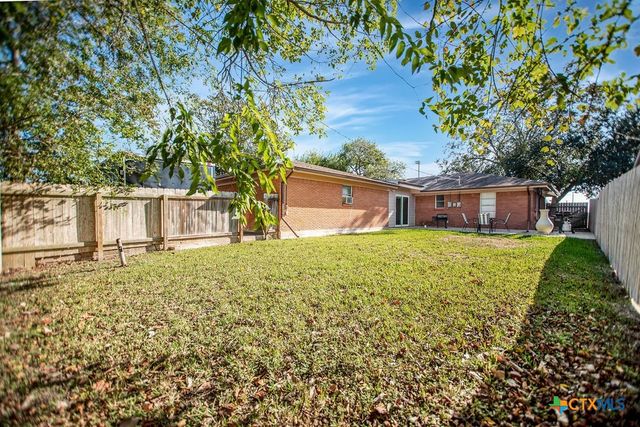 1315 Jackson Street, Port Lavaca, TX 77979