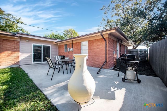 1315 Jackson Street, Port Lavaca, TX 77979