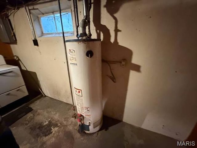 9468 HALLS FERRY Road, St Louis, MO 63136