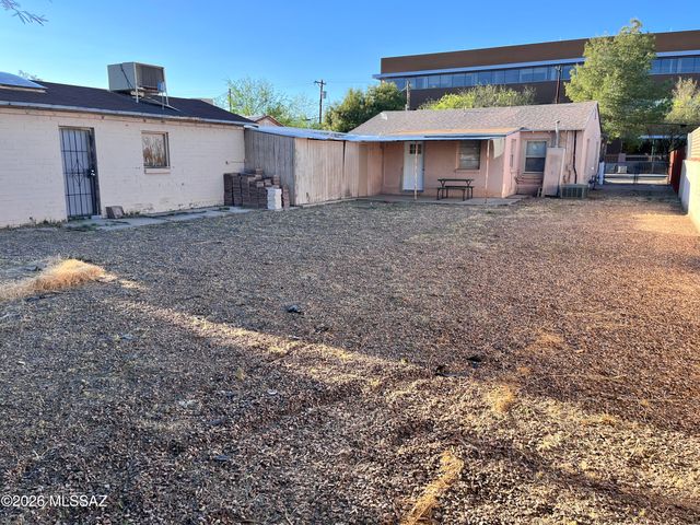 3525 E Cody Street, Tucson, AZ 85716