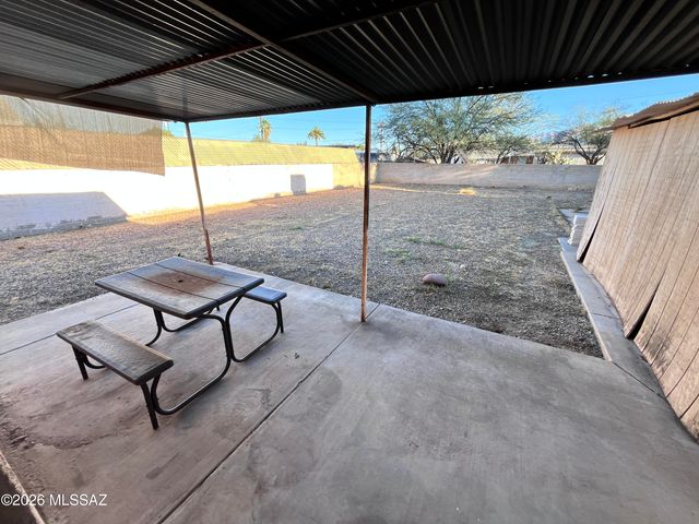 3525 E Cody Street, Tucson, AZ 85716