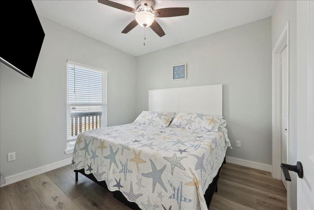 1326 Emerald Drive, Crystal Beach, TX 77650