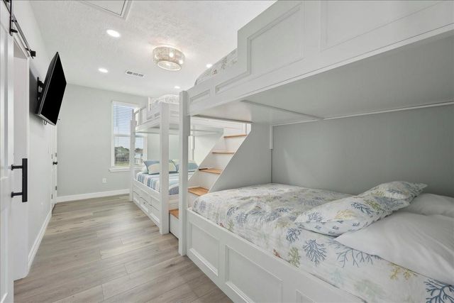 1326 Emerald Drive, Crystal Beach, TX 77650