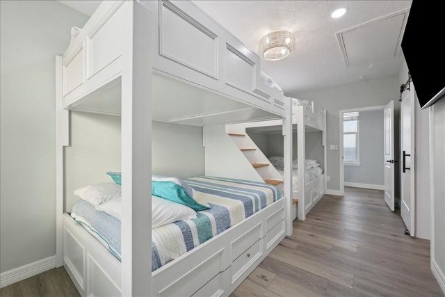 1326 Emerald Drive, Crystal Beach, TX 77650