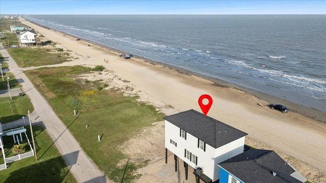 1326 Emerald Drive, Crystal Beach, TX 77650