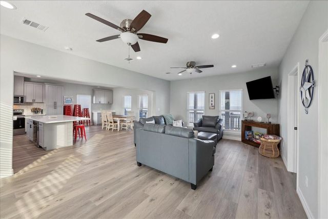 1326 Emerald Drive, Crystal Beach, TX 77650