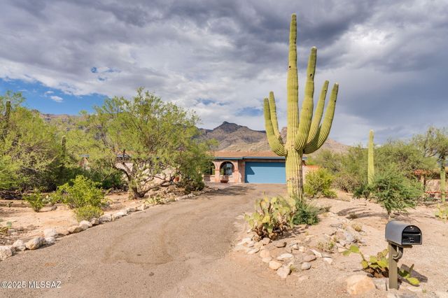 6556 N Burro Creek Place, Tucson, AZ 85718