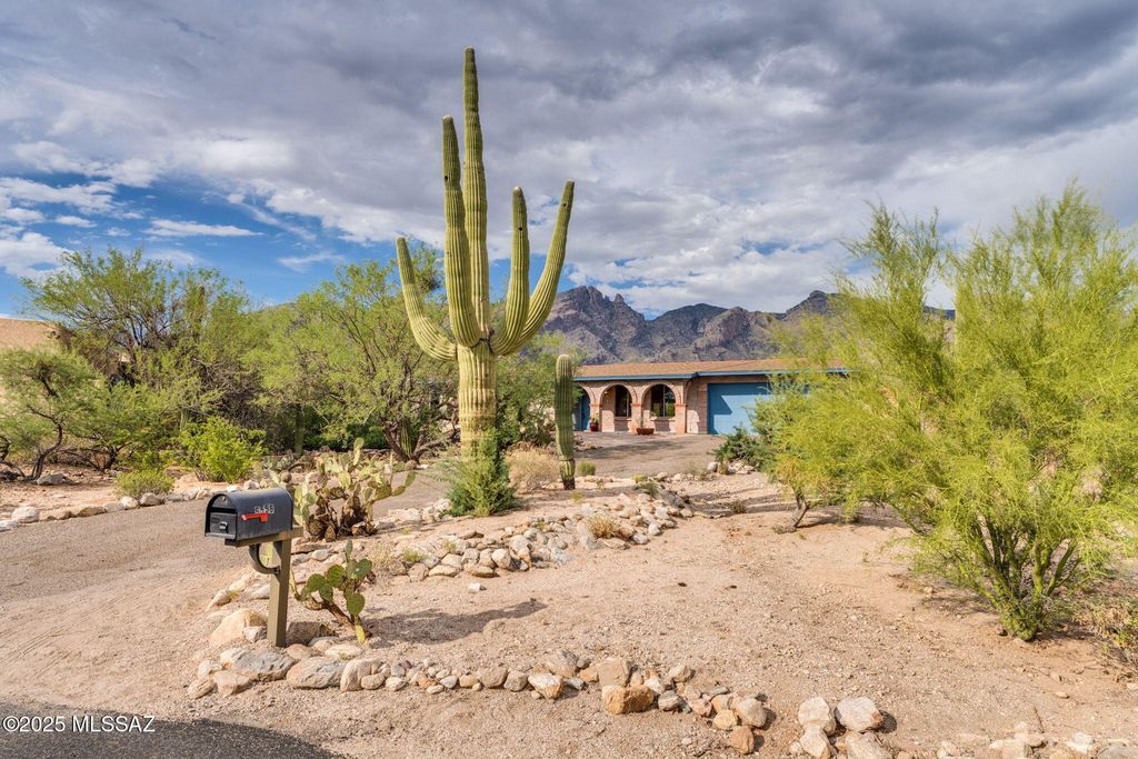 6556 N Burro Creek Place, Tucson, AZ 85718
