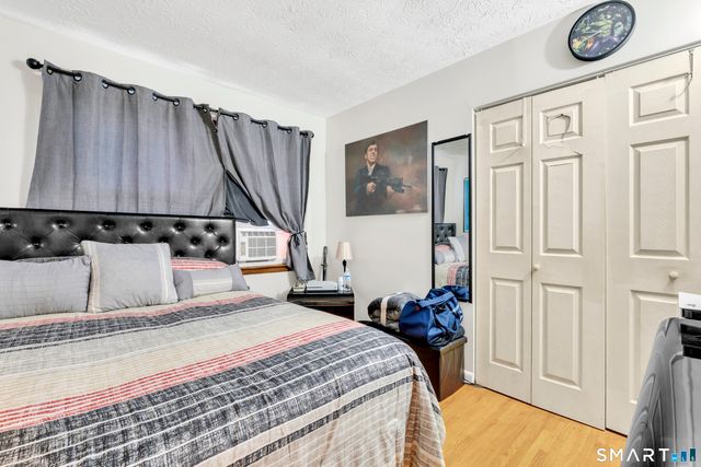 30 Stoneycrest Drive, Meriden, CT 06450
