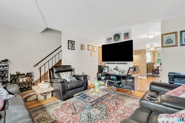 30 Stoneycrest Drive, Meriden, CT 06450