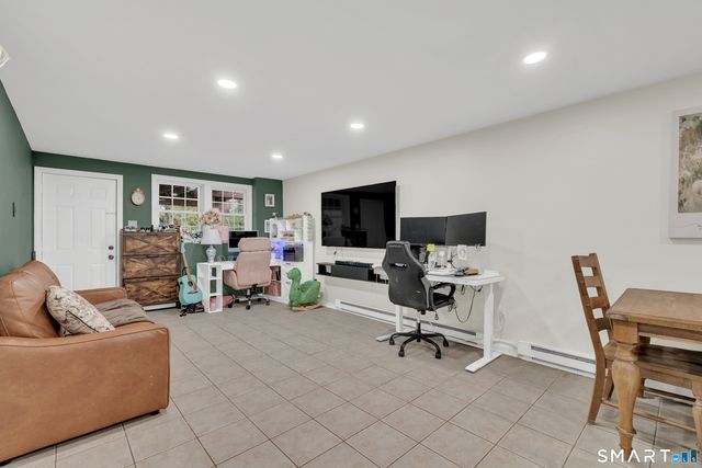 30 Stoneycrest Drive, Meriden, CT 06450