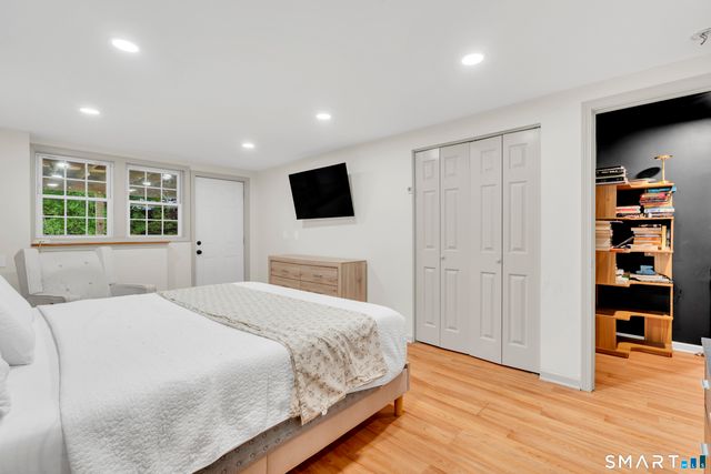 30 Stoneycrest Drive, Meriden, CT 06450