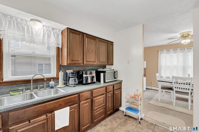 30 Stoneycrest Drive, Meriden, CT 06450