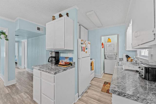 406 43rd Ave. S, North Myrtle Beach, SC 29582