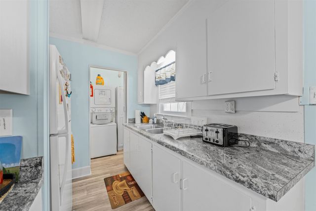 406 43rd Ave. S, North Myrtle Beach, SC 29582