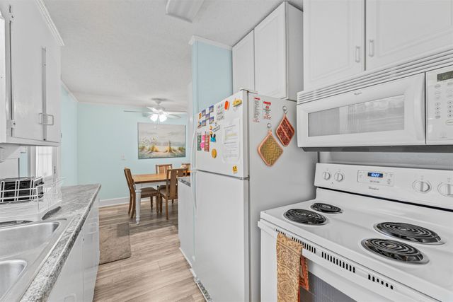 406 43rd Ave. S, North Myrtle Beach, SC 29582