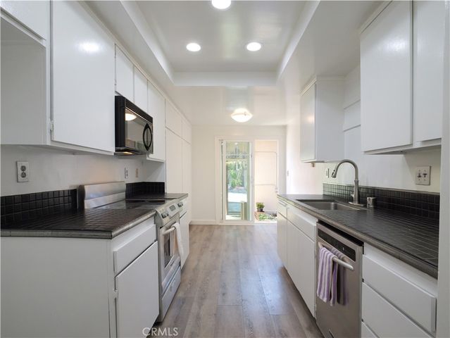 5921 Armaga Spring E, Rancho Palos Verdes, CA 90275