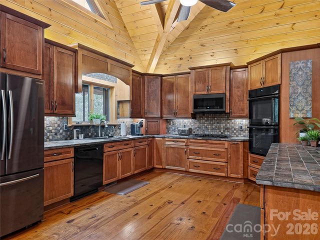 371 Hickory Loop Road, Rutherfordton, NC 28139