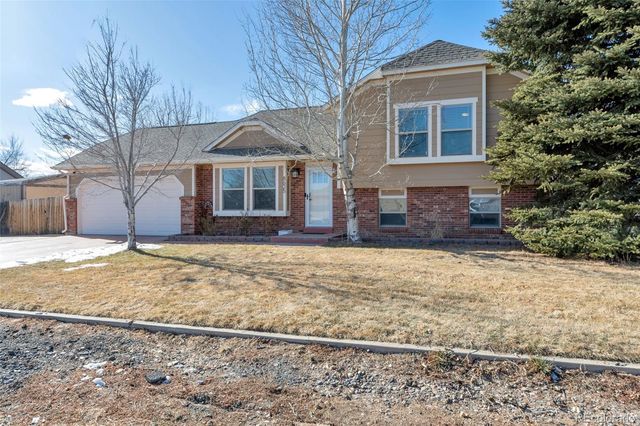 8625 S Yukon Street, Littleton, CO 80128