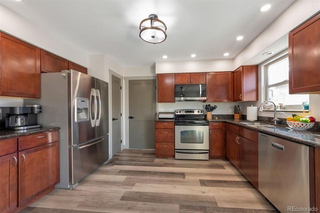 8625 S Yukon Street, Littleton, CO 80128