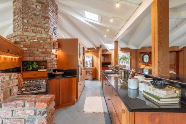 9 STORY ROAD, Carmel Valley, CA 93924