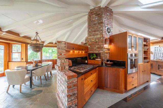 9 STORY ROAD, Carmel Valley, CA 93924