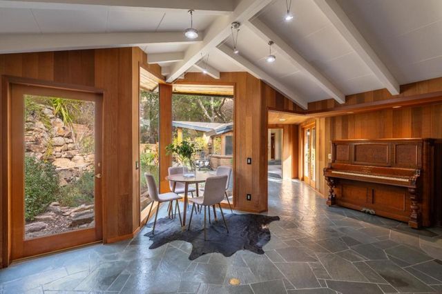 9 STORY ROAD, Carmel Valley, CA 93924