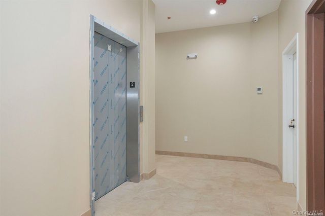 10 Wall Street 2, Huntington, NY 11743