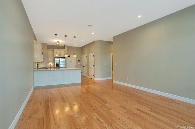 10 Wall Street 2, Huntington, NY 11743