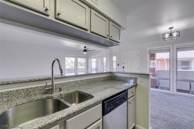 714 Oakmont Avenue 1104, Las Vegas, NV 89109