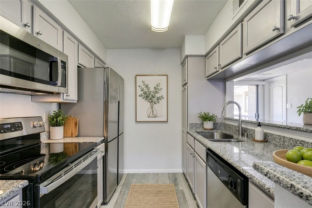 714 Oakmont Avenue 1104, Las Vegas, NV 89109