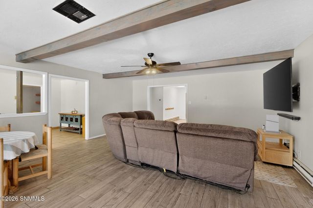 700 Sundown Court, Las Cruces, NM 88011
