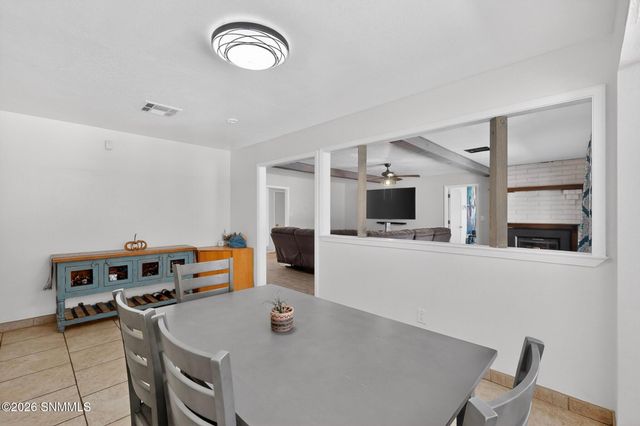 700 Sundown Court, Las Cruces, NM 88011