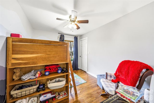 32 W Ashley Place, Etowah, NC 28729