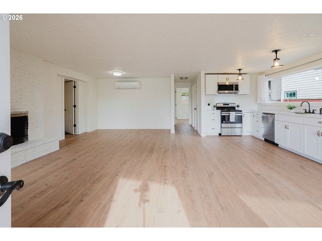 105 Ne 94TH Ave, Vancouver, WA 98664