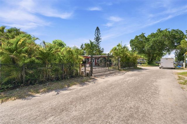 2908 18TH STREET W, Bradenton, FL 34205