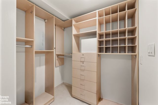 54 W 74th St Apt 210, New York City, NY 10023