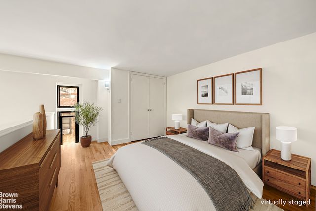 54 W 74th St Apt 210, New York City, NY 10023