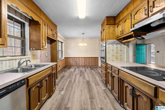 5994 ADVENT CIRCLE, Trussville, AL 35173