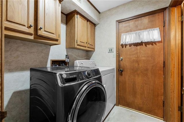 8615 E 89th Street, Kansas City, MO 64138