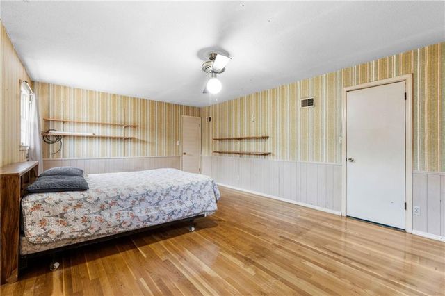 8615 E 89th Street, Kansas City, MO 64138