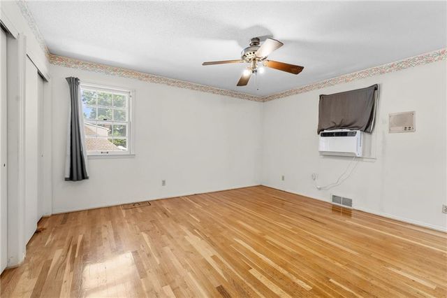 8615 E 89th Street, Kansas City, MO 64138