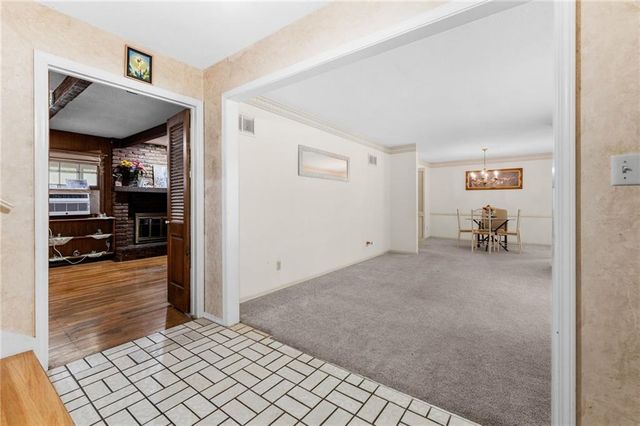 8615 E 89th Street, Kansas City, MO 64138