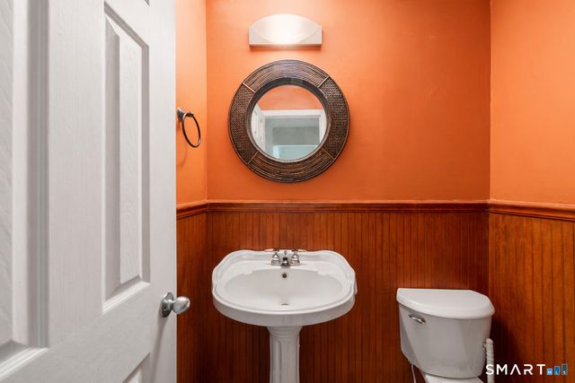 21 Towne House Road 21, Hamden, CT 06514